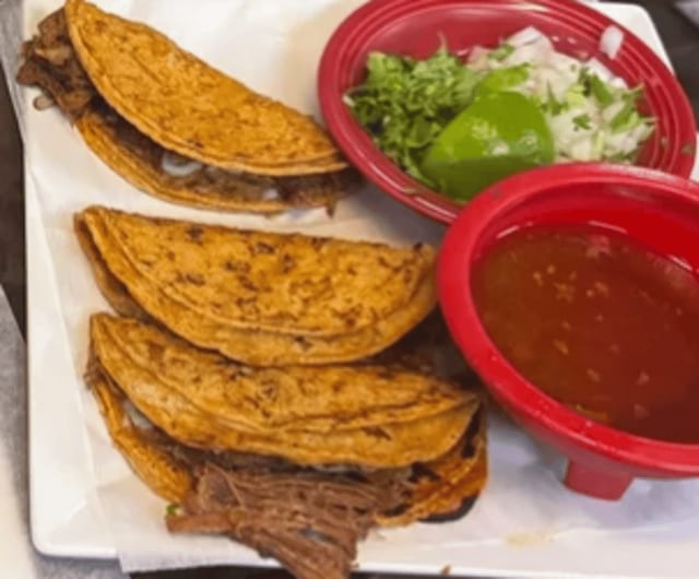 Quesabirrias.