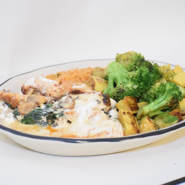 Pollo Con Crema (Grill).